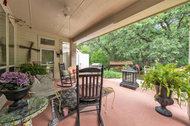 2001 Country Brook Drive, Weatherford, TX 76087