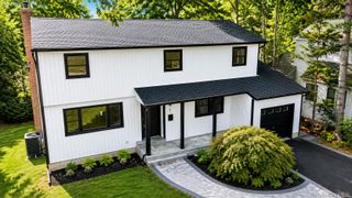 441 Roslyn Road, East Williston, NY 11596