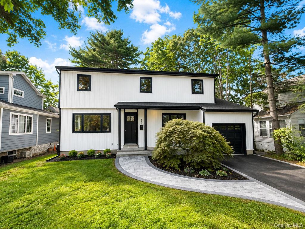 441 Roslyn Road, East Williston, NY 11596 — photo 4