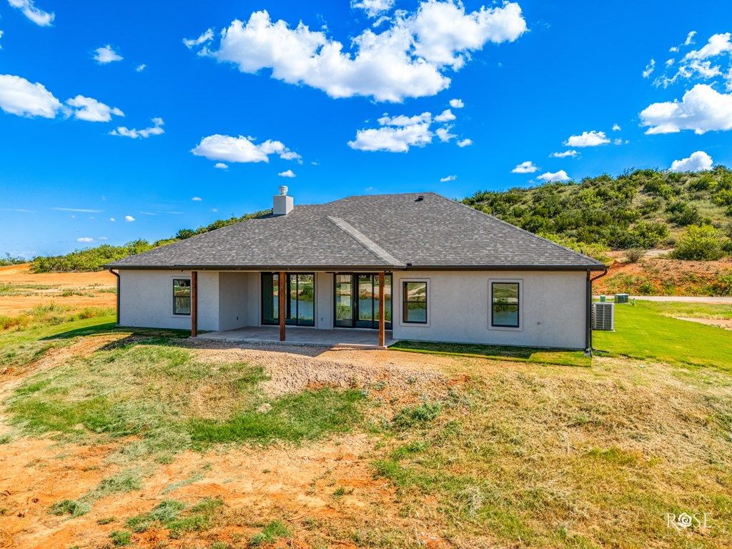 Image 43 of property listing at 2301 Hillside Dr, San Angelo, TX 76904