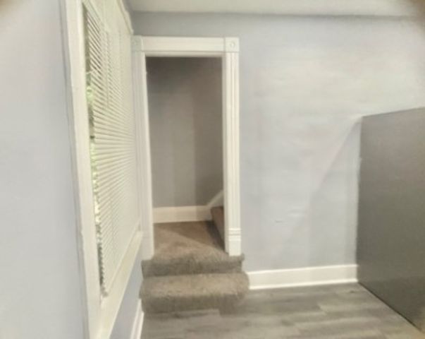 400 Prospect St B, Jeannette, PA 15644