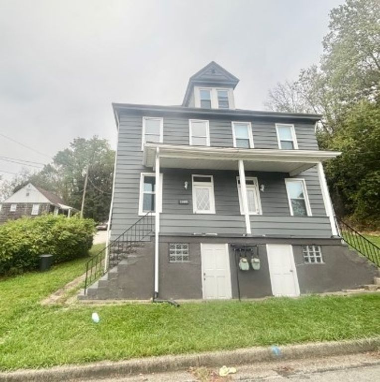 400 Prospect St B, Jeannette, PA 15644