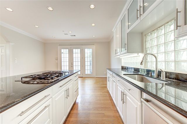 2124 Nantucket Drive A, Houston, TX 77057