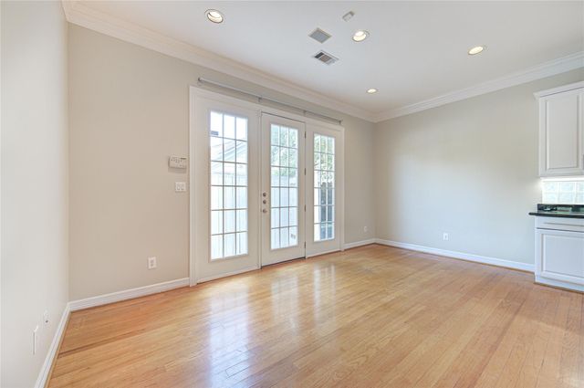 2124 Nantucket Drive A, Houston, TX 77057