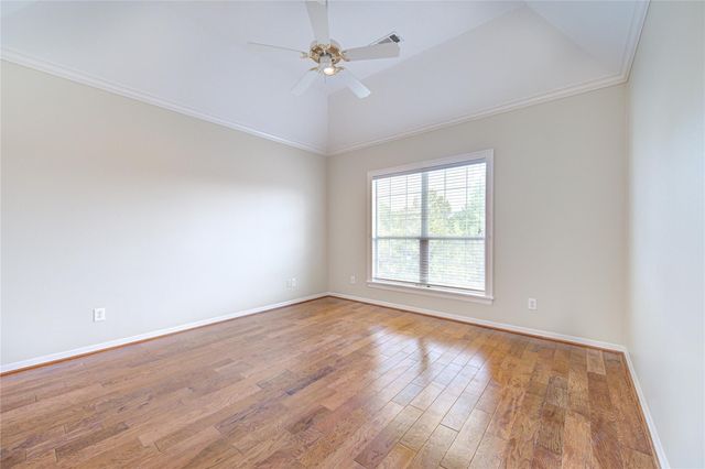 2124 Nantucket Drive A, Houston, TX 77057