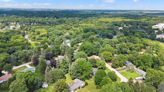 1840 Vista Drive, Beloit, WI 53511