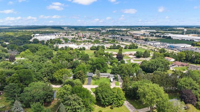 1840 Vista Drive, Beloit, WI 53511