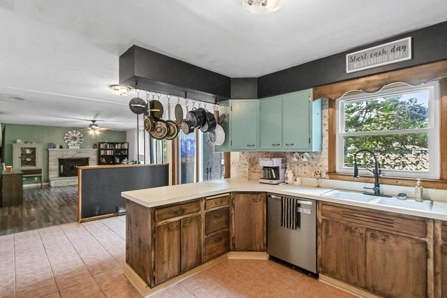 1840 Vista Drive, Beloit, WI 53511