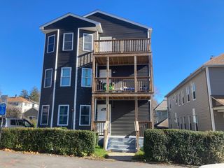 247 Pilgrim Ave, Worcester, MA 01604