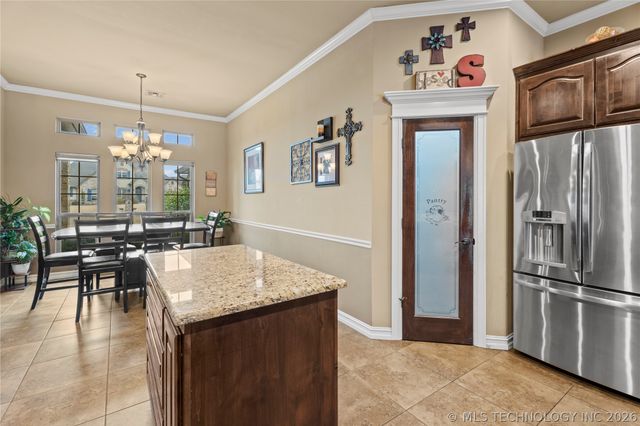 8136 N 68th East Place, Owasso, OK 74055