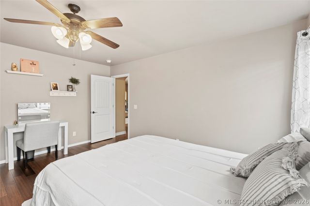 8136 N 68th East Place, Owasso, OK 74055