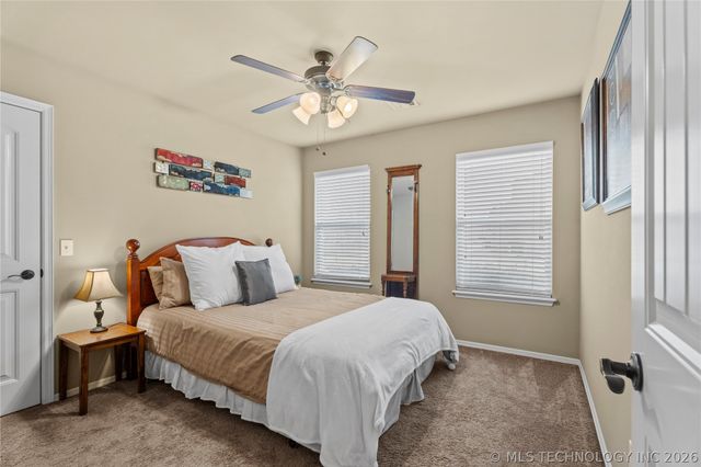 8136 N 68th East Place, Owasso, OK 74055