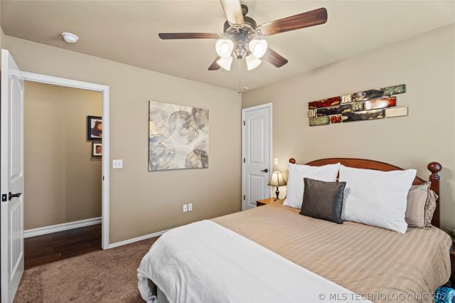 8136 N 68th East Place, Owasso, OK 74055