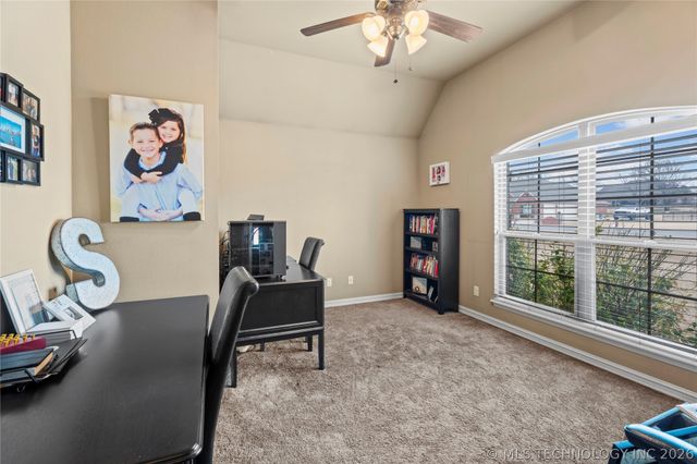 8136 N 68th East Place, Owasso, OK 74055