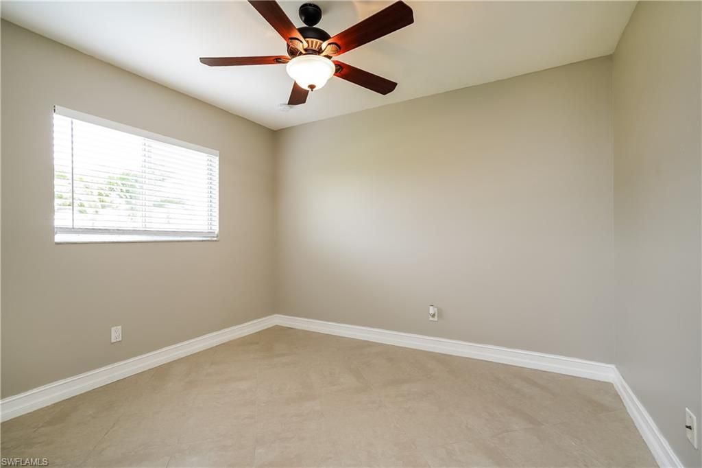 Image 10 of property listing at 229 NE 7th PL, Cape Coral, FL 33909