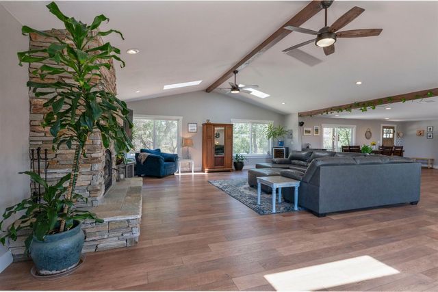 13333 Pioneer Dr, Jackson, CA 95642