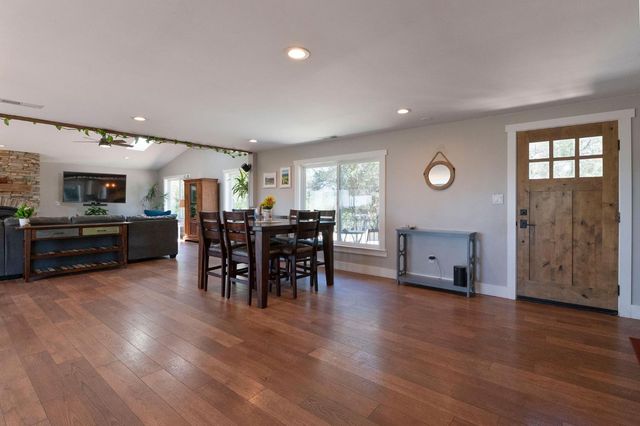 13333 Pioneer Dr, Jackson, CA 95642