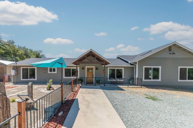 13333 Pioneer Dr, Jackson, CA 95642