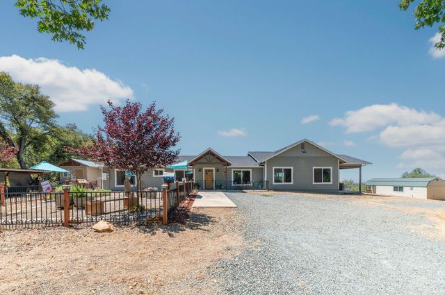 13333 Pioneer Dr, Jackson, CA 95642