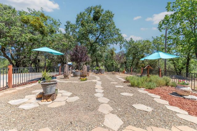 13333 Pioneer Dr, Jackson, CA 95642