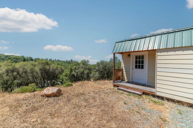 13333 Pioneer Dr, Jackson, CA 95642