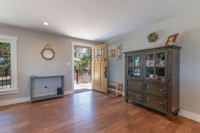13333 Pioneer Dr, Jackson, CA 95642