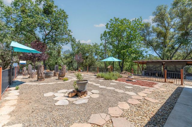 13333 Pioneer Dr, Jackson, CA 95642
