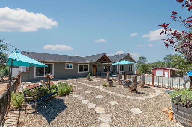 13333 Pioneer Dr, Jackson, CA 95642