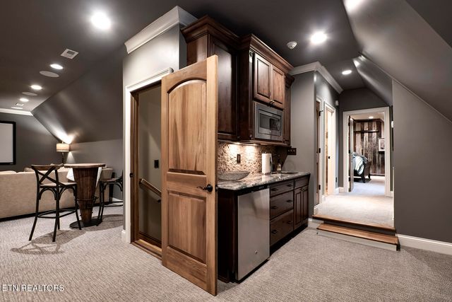 468 Careen Court, Lenoir City, TN 37772