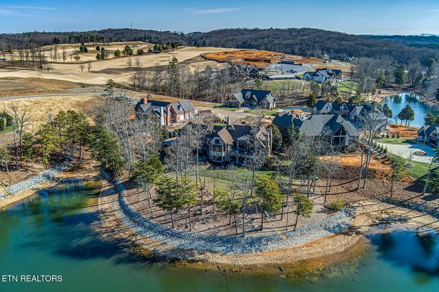 468 Careen Court, Lenoir City, TN 37772