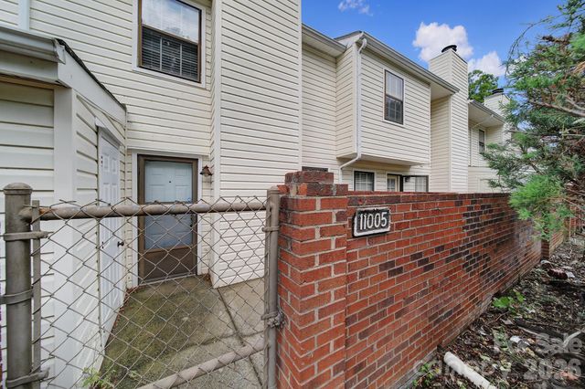 11005 Hunter Trail, Charlotte, NC 28226