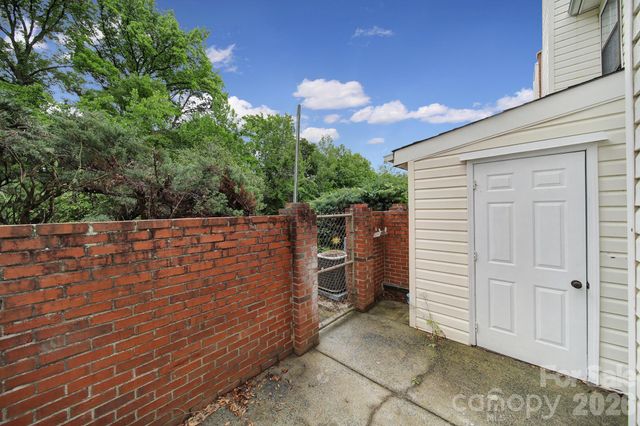 11005 Hunter Trail, Charlotte, NC 28226