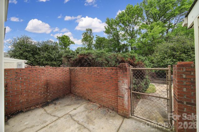 11005 Hunter Trail, Charlotte, NC 28226