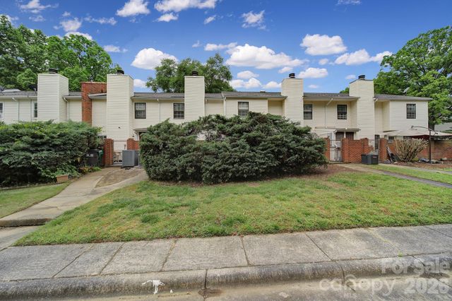 11005 Hunter Trail, Charlotte, NC 28226