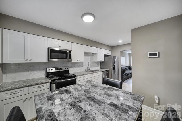 11005 Hunter Trail, Charlotte, NC 28226