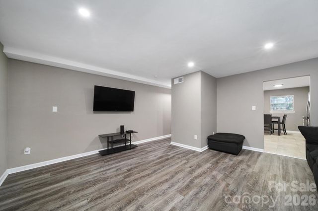 11005 Hunter Trail, Charlotte, NC 28226