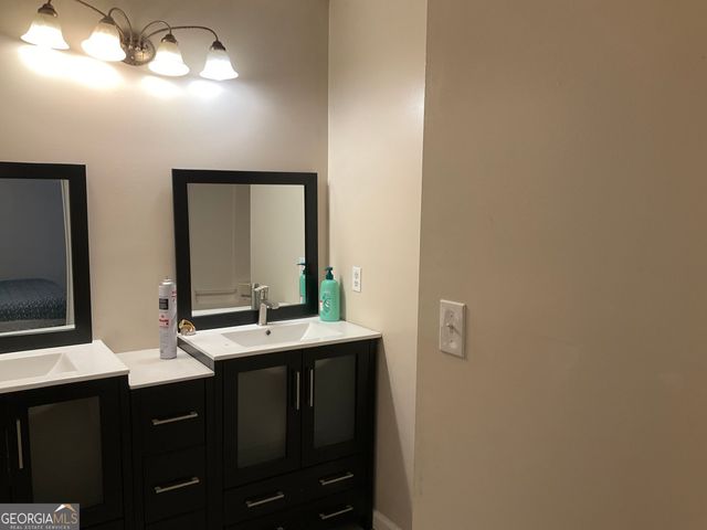 305 Manchester Lane, Byron, GA 31008