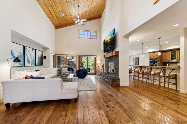 11837 Hope Ct Unit A, Truckee, CA 96161