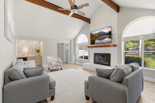 709 Main Street, Destin, FL 32541