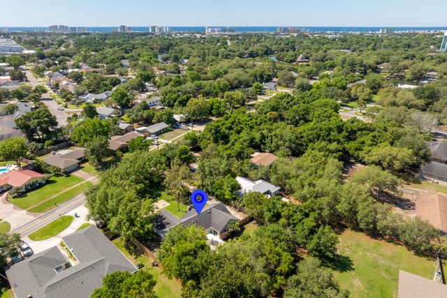 709 Main Street, Destin, FL 32541