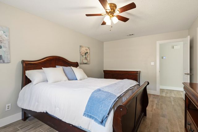 709 Main Street, Destin, FL 32541