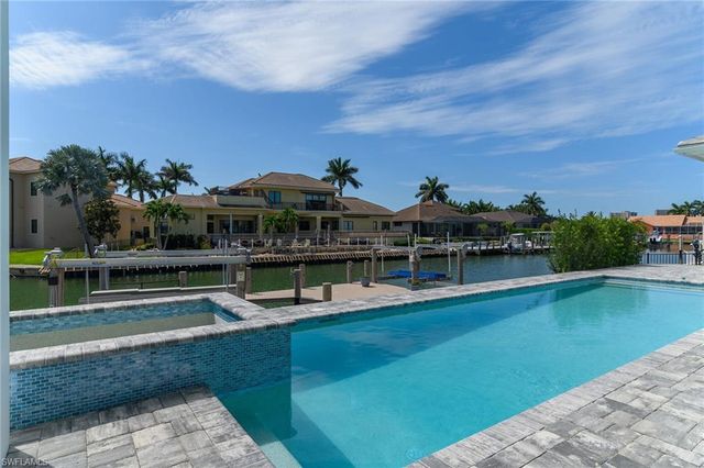 641 Dorando CT, Marco Island, FL 34145
