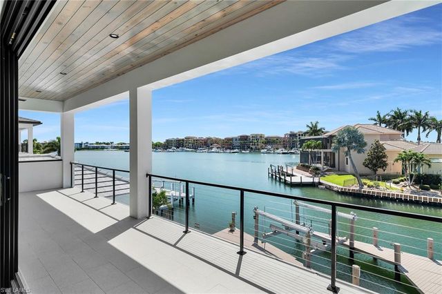641 Dorando CT, Marco Island, FL 34145