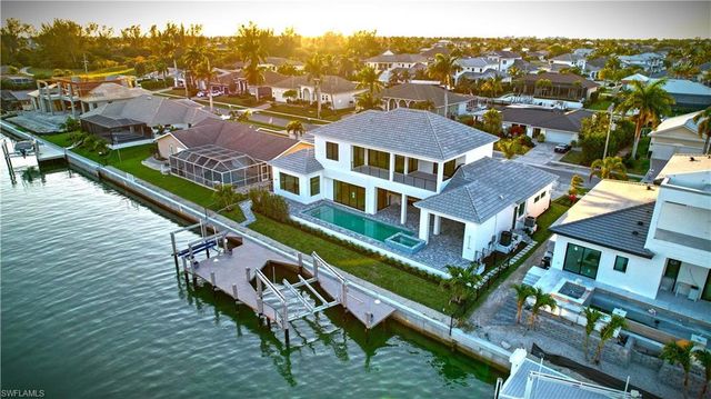 641 Dorando CT, Marco Island, FL 34145