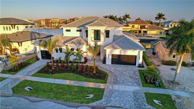 641 Dorando CT, Marco Island, FL 34145