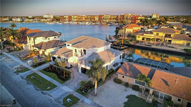 641 Dorando CT, Marco Island, FL 34145