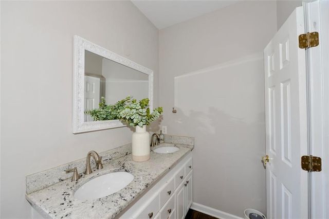 310 Windsor Gate Cove NE, Atlanta, GA 30342
