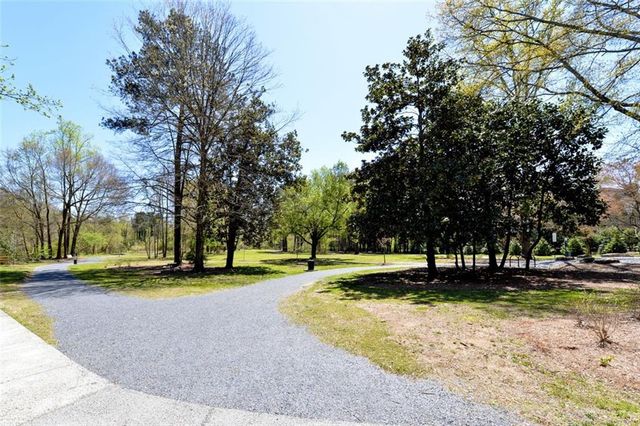 310 Windsor Gate Cove NE, Atlanta, GA 30342