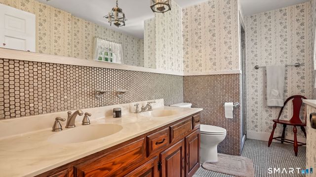 21 Fuller Road, Trumbull, CT 06611