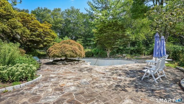 21 Fuller Road, Trumbull, CT 06611